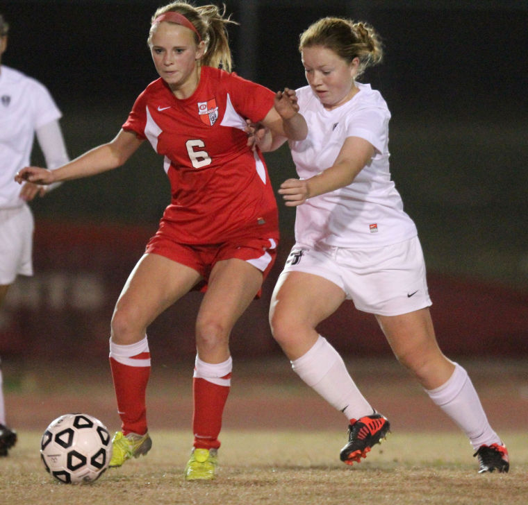 Winkler leads Lady Tigers in statement match